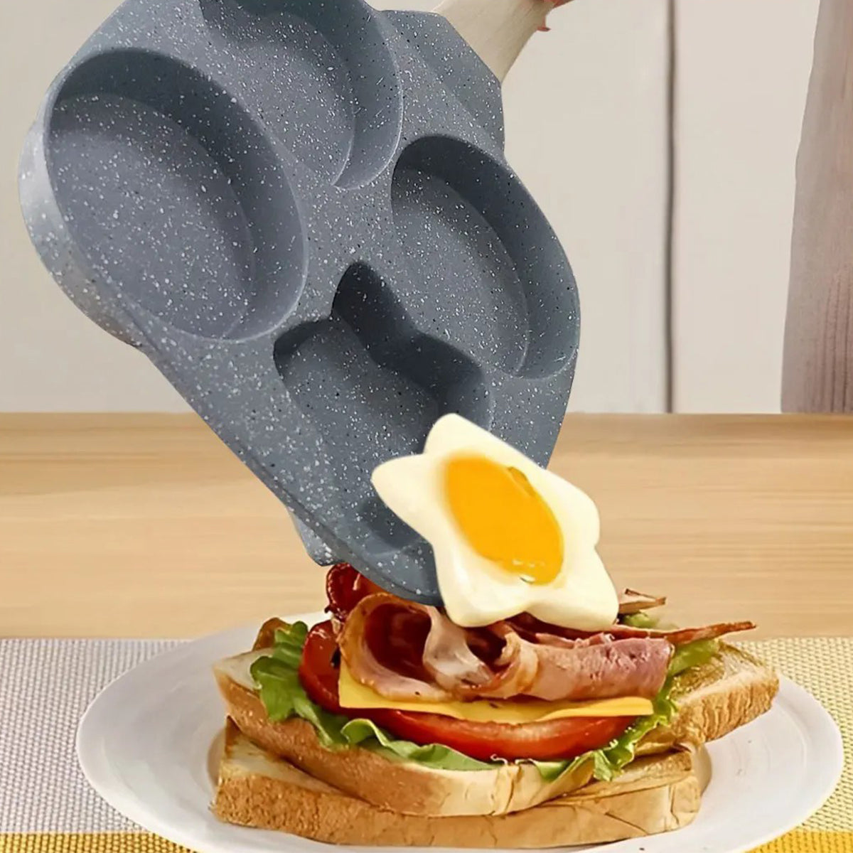 4-Cup Nonstick Breakfast Pan – Fun Shapes, Easy Clean