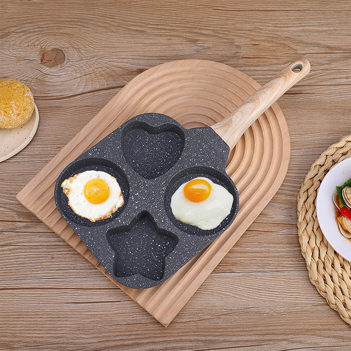 4-Cup Nonstick Breakfast Pan – Fun Shapes, Easy Clean