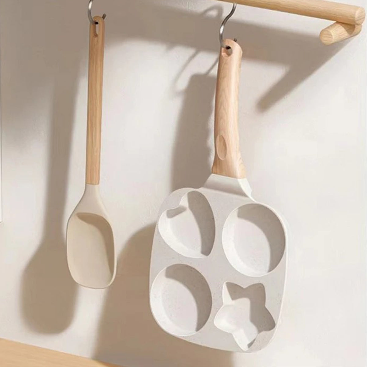 4-Cup Nonstick Breakfast Pan – Fun Shapes, Easy Clean
